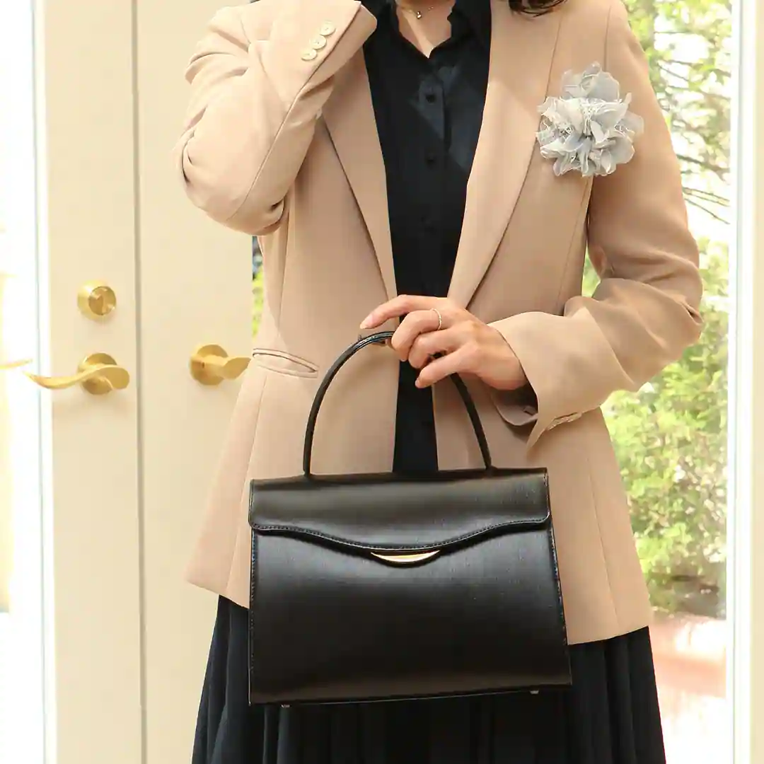 結婚式で活躍するおすすめのフォーマルバッグ|傳濱野はんどばっぐ ファシリエ ボーテ
