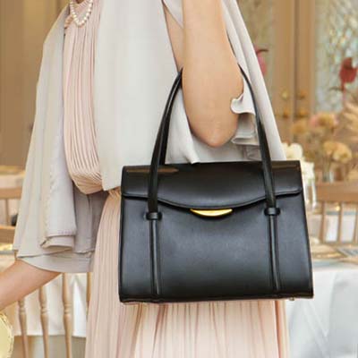 おすすめの結婚式バッグ|傳濱野はんどばっぐ ファシリエスクエア
