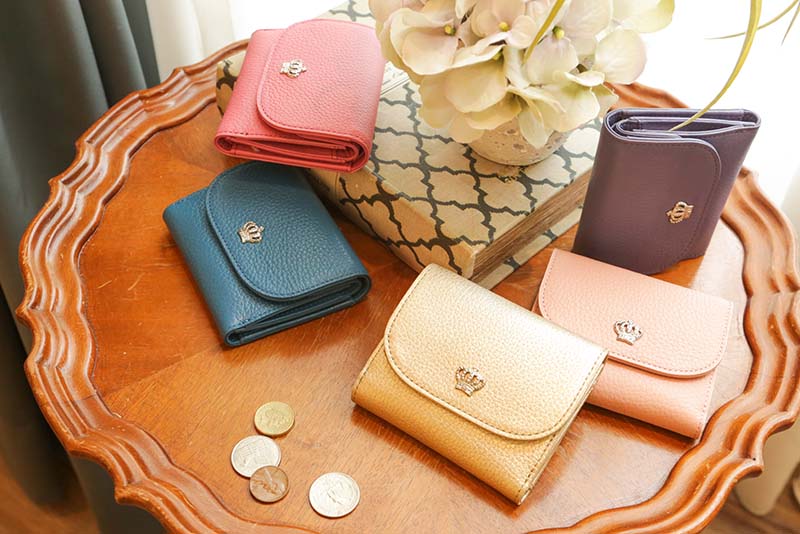 小さいのに使いやすい『ミニ財布』人気ブランド19選&タイプ別おすすめミニ財布5選