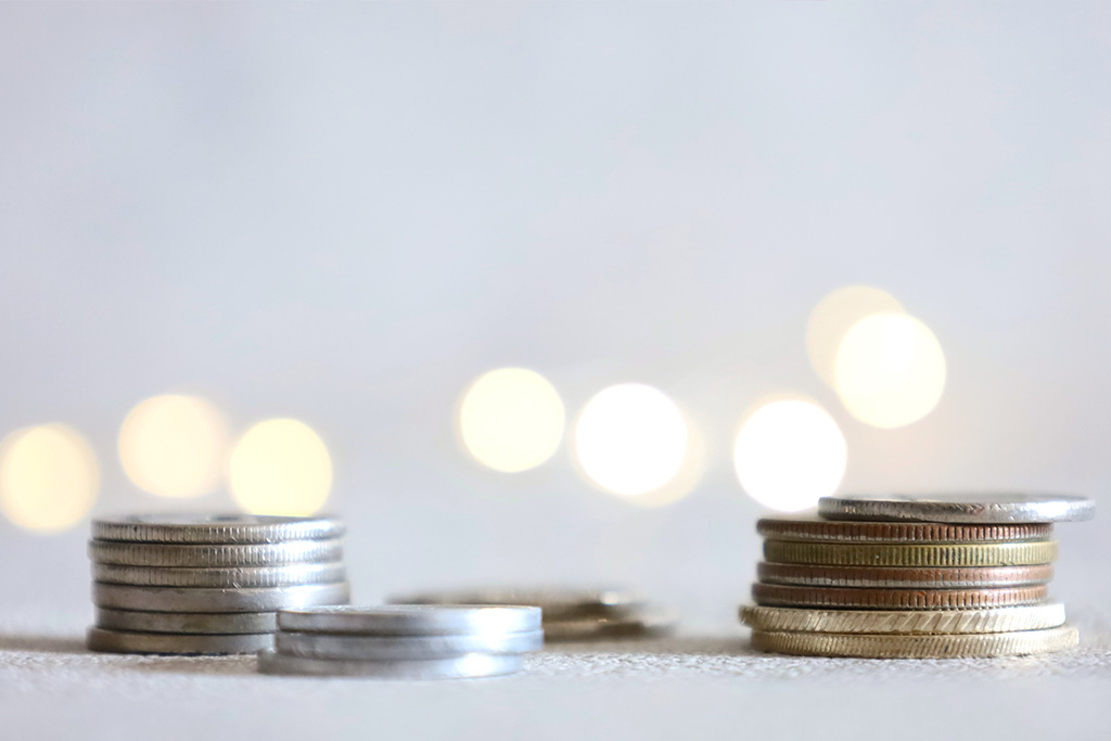 レディースミニ財布の相場は、2千円?3万円