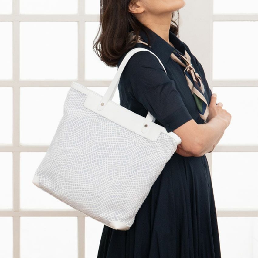 上品で軽いおすすめバッグ|傳濱野はんどばっぐ マーレ