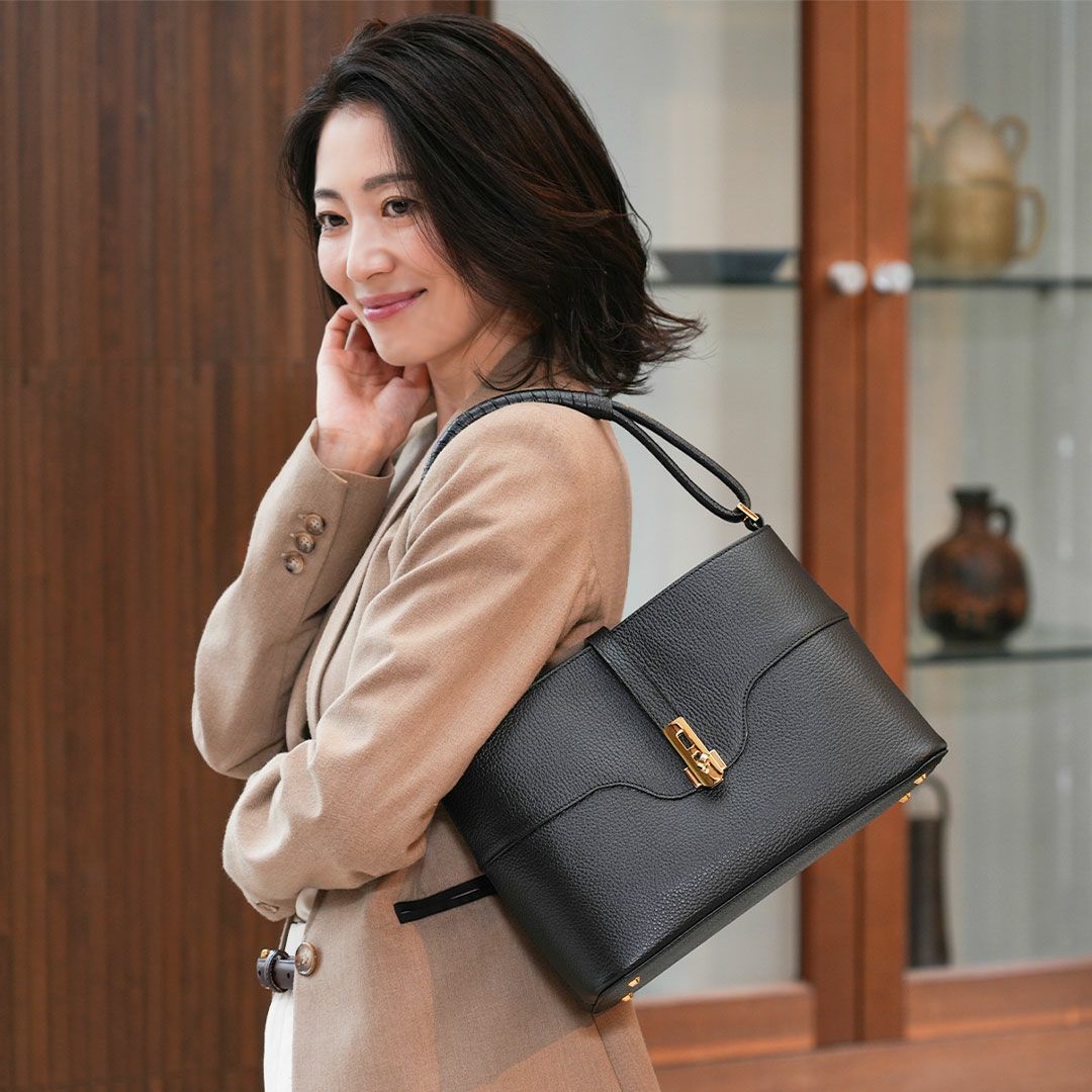 傳濱野】老舗の伝統をモダンにアップデートした、黄金比シティバッグ