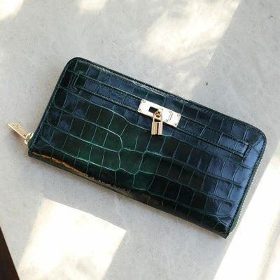 【傳濱野】縁起の良いモチーフだけをたっぷり詰め込んだ、濱野家オリジナルの金運お守り財布Mietia Croco Wallet 『Imperial Jade』（ミーティアクロコウォレット インペリアルジェード）